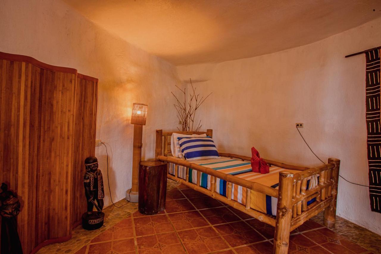 Atremaru Jungle Retreat Ξενοδοχείο Puerto Princesa Εξωτερικό φωτογραφία