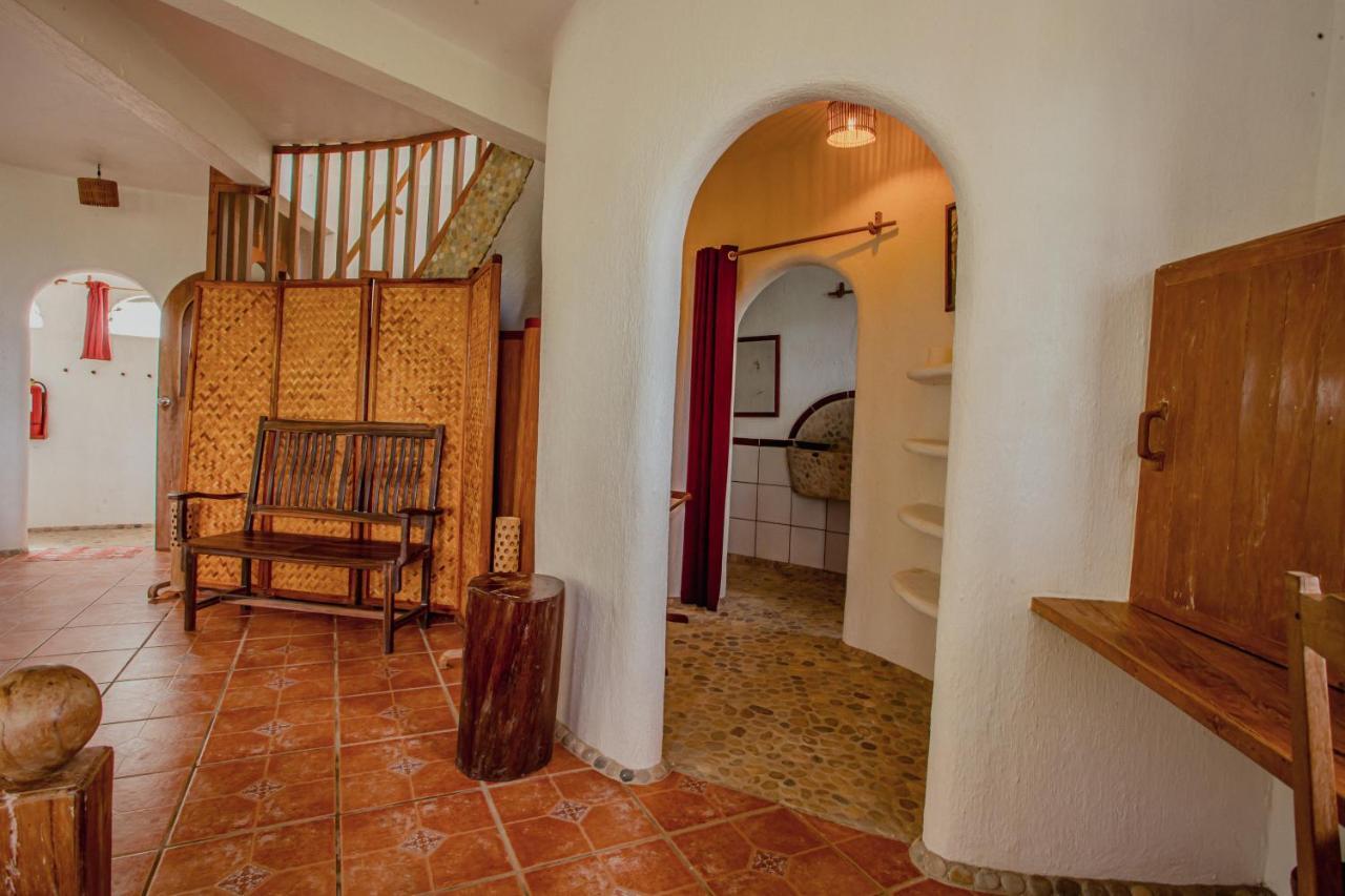 Atremaru Jungle Retreat Ξενοδοχείο Puerto Princesa Εξωτερικό φωτογραφία